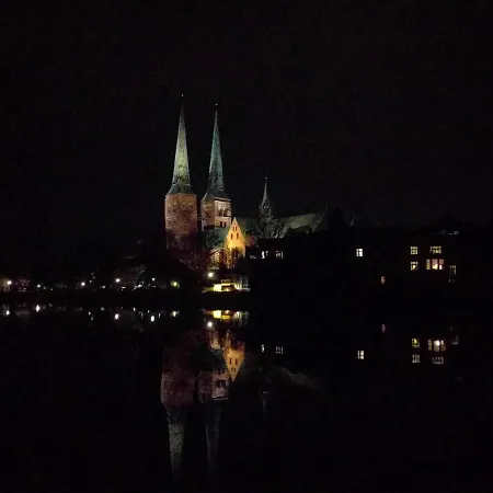 Entspannt Wohnen - Vor Den Toren Lübecks Apartamento *